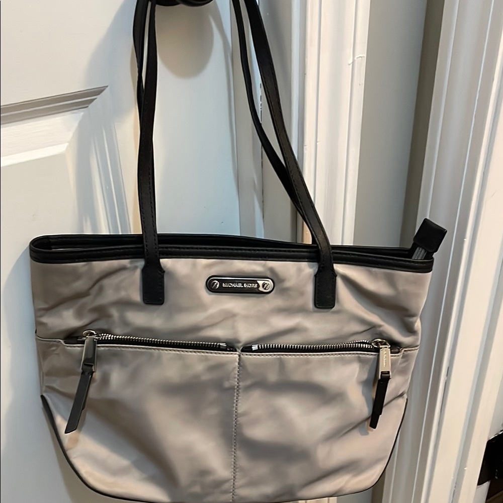 Michael Kors Gray and Black Tote Bag with Structured Design
